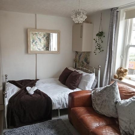Little Dorrit Studio Flat 5 Rochester Me1 1Xz 斯特鲁德 外观 照片